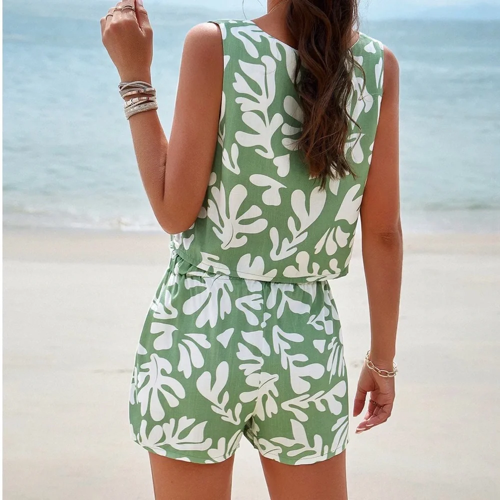 Green & White Tropical Print Two-Piece Set with pockets - Picture 2 of 2